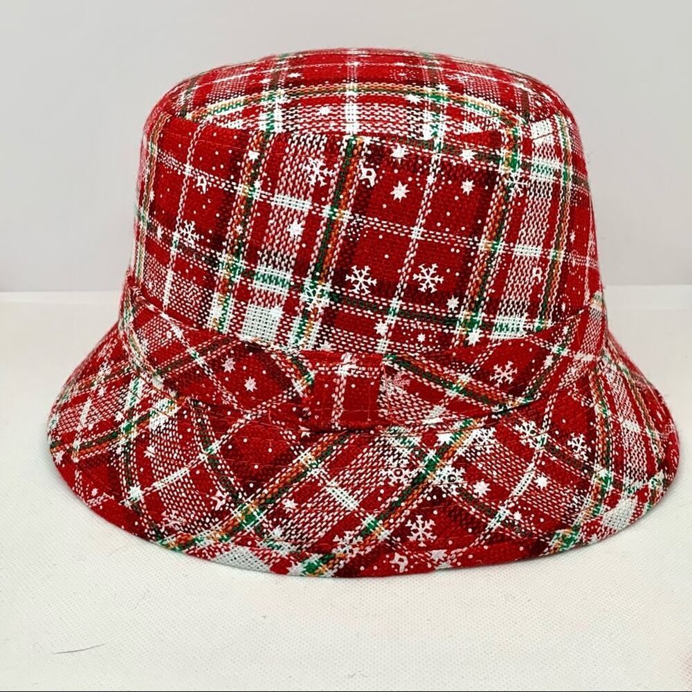 NWT Arianna Red Plaid With Snowflakes Bucket Hat One Size